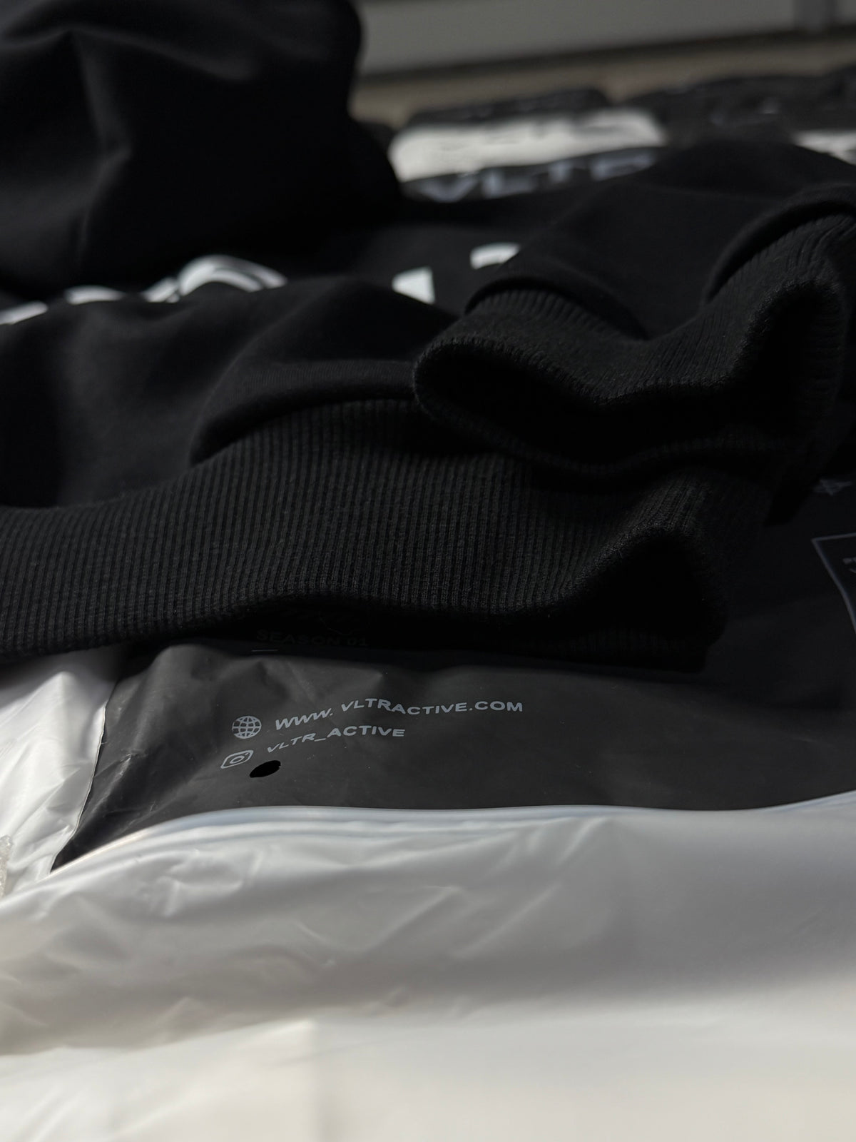 SEASON 1 Hoodie ‘UMBRA’ black (PRE-ORDER)