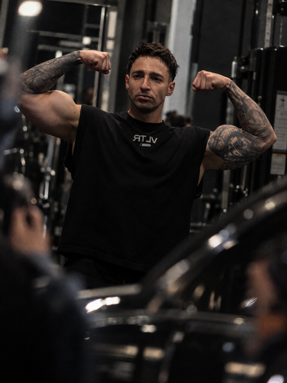 “WAKE” Sleeveless (ABYSS BLACK)