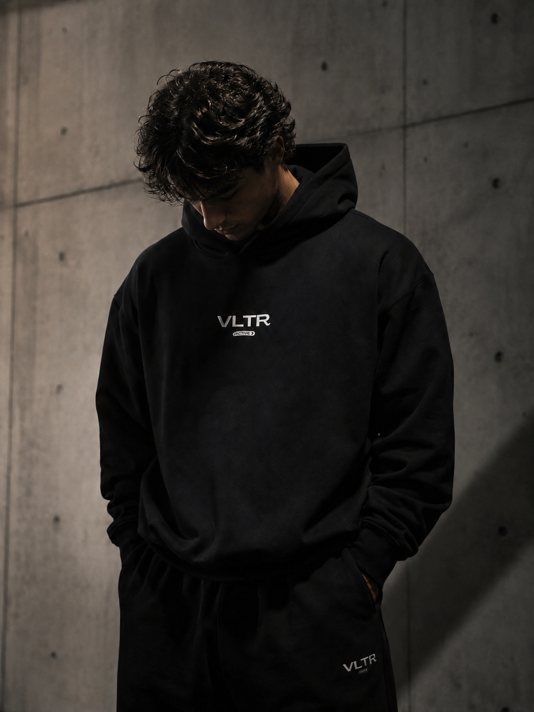 SEASON 1  Hoodie ‘UMBRA’ black (PRE-ORDER)